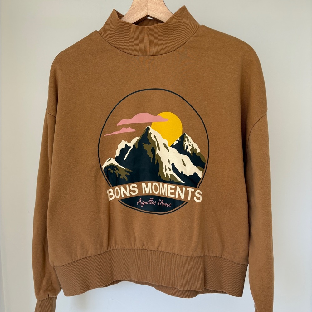 H&M Tan Graphic Sweatshirt Size Large